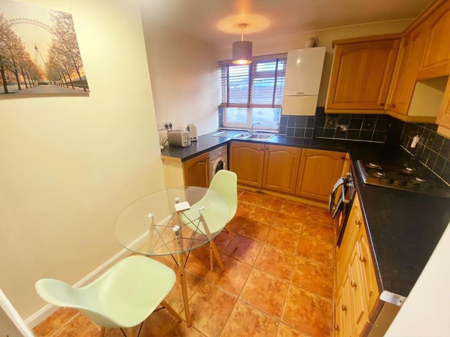 Evo A - Gravesend 1 Bedroom Apartment Exterior foto